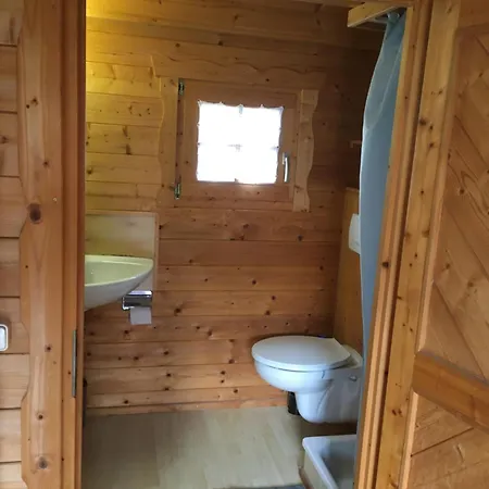 Hike 'n Bike Base Апартаменты Бад-Кольгруб