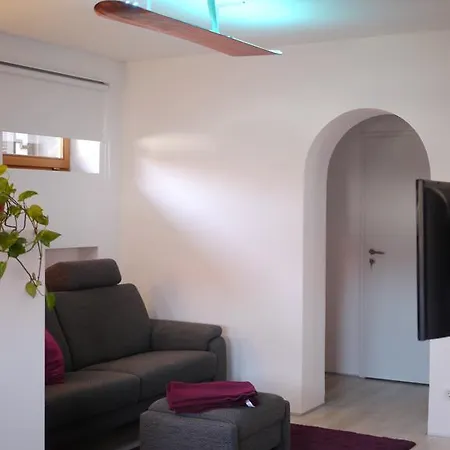 Hike 'n Bike Base Apartment *